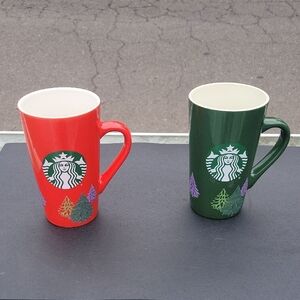 Starbucks 2020 Set of 2 Christmas Mugs.  Wry Good Condition.